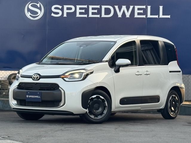 TOYOTA SIENTA HYBRID 2022