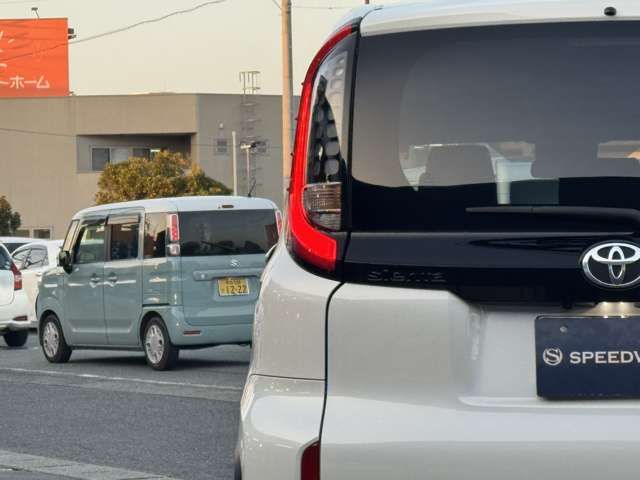 TOYOTA SIENTA HYBRID 2022