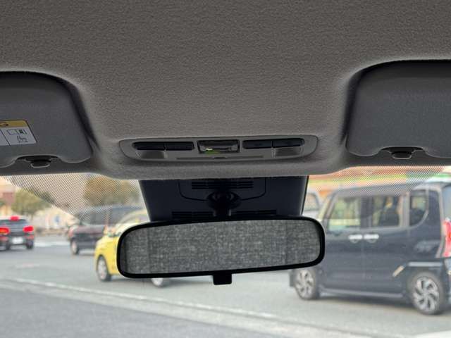 TOYOTA SIENTA HYBRID 2022