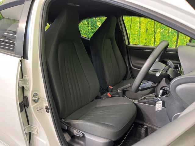 TOYOTA YARIS HYBRID 2020