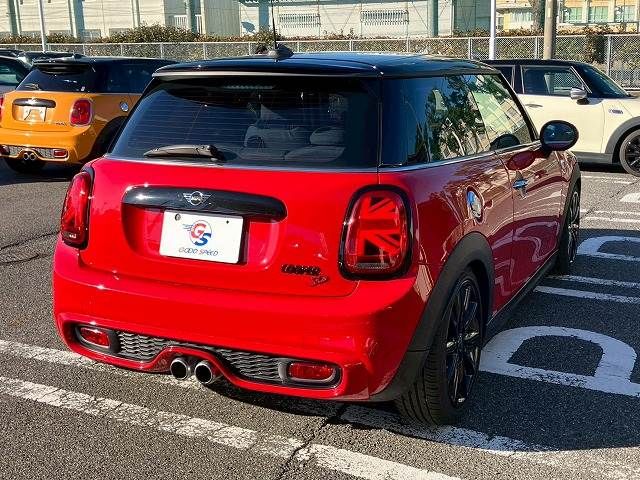 BMW MINI COOPER SD 2018