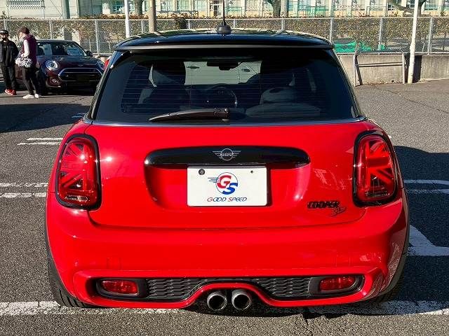 BMW MINI COOPER SD 2018