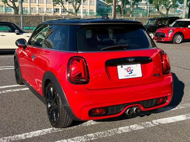 BMW MINI COOPER SD 2018