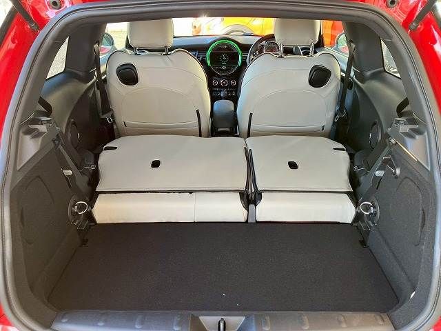 BMW MINI COOPER SD 2018