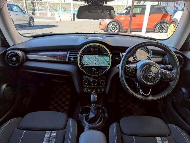 BMW MINI COOPER SD 2020