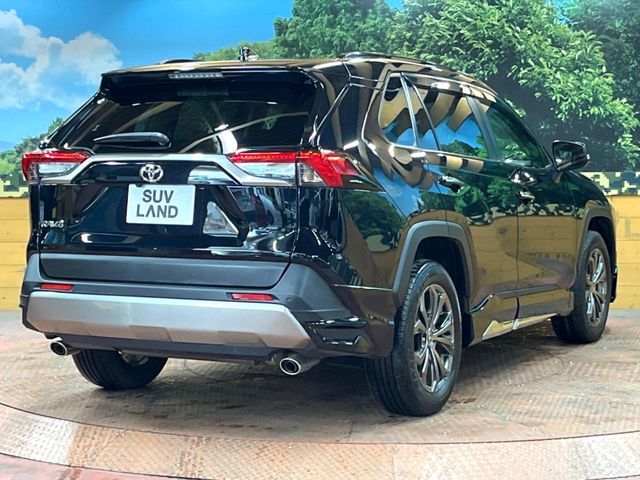 TOYOTA RAV4 4WD 2023