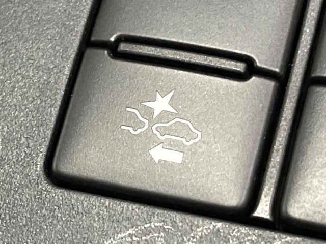 TOYOTA SIENTA HYBRID 2018