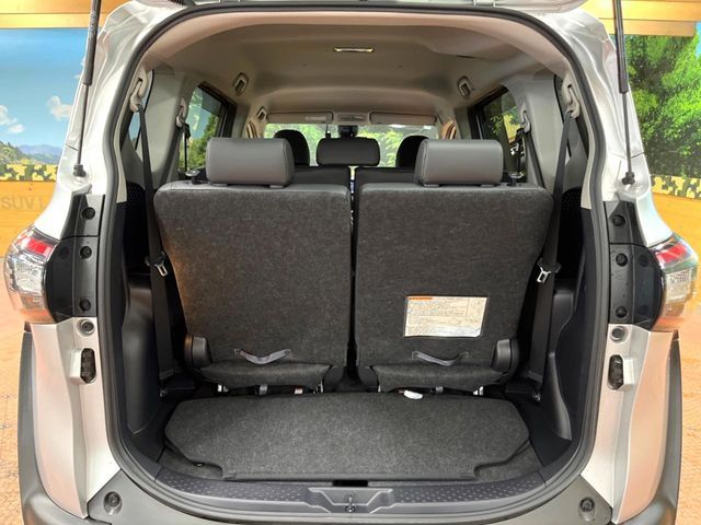 TOYOTA SIENTA HYBRID 2018