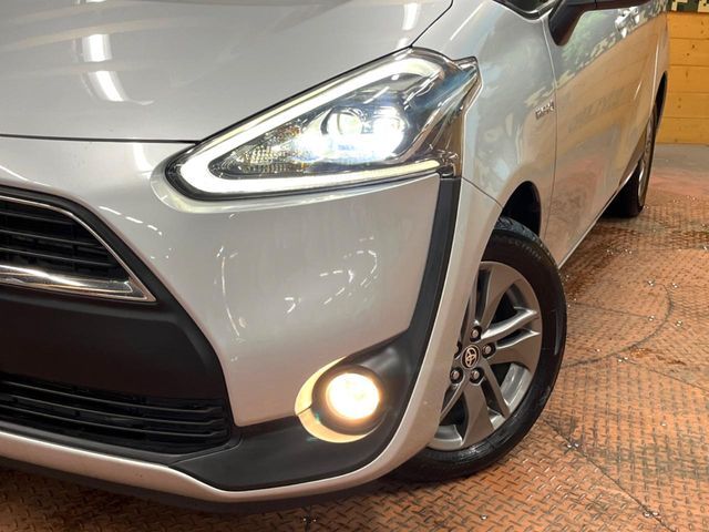 TOYOTA SIENTA HYBRID 2018