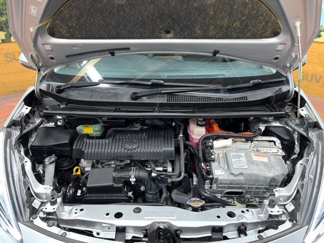 TOYOTA SIENTA HYBRID 2018