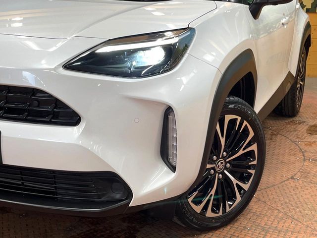 TOYOTA YARIS CROSS HYBRID 2025