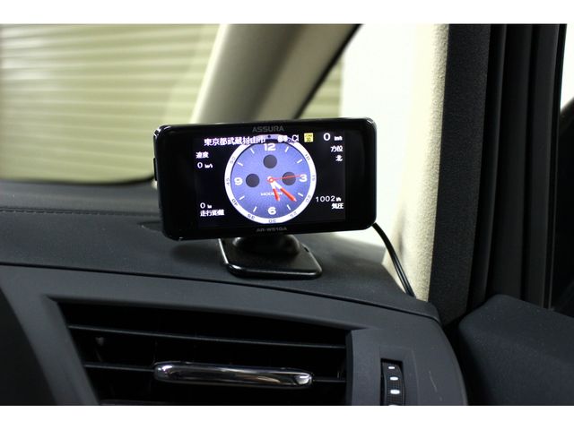 TOYOTA ALPHARD hybrid 4WD 2017