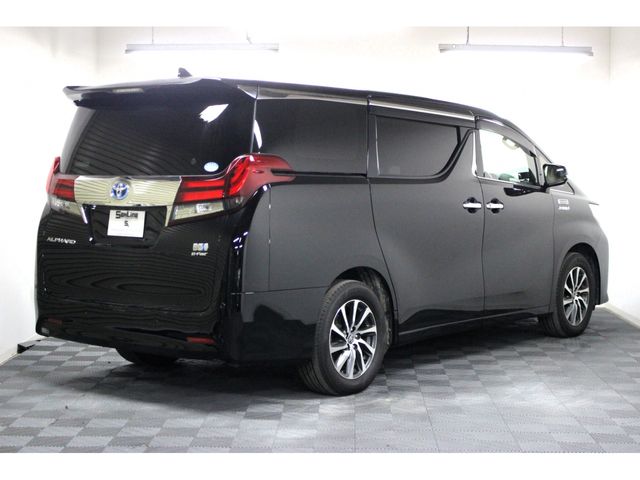 TOYOTA ALPHARD hybrid 4WD 2017