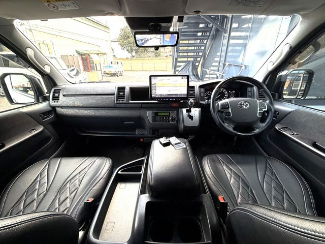 TOYOTA HIACE wagon 2023