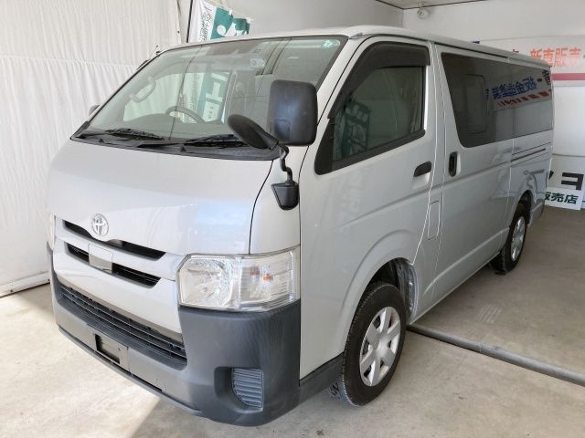 TOYOTA HIACE van 2WD 2019
