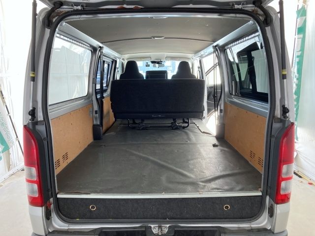 TOYOTA HIACE van 2WD 2019