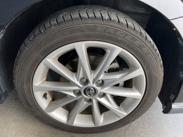 TOYOTA PRIUS Alpha 2015