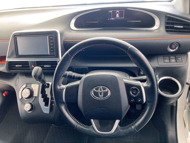 TOYOTA SIENTA 2016