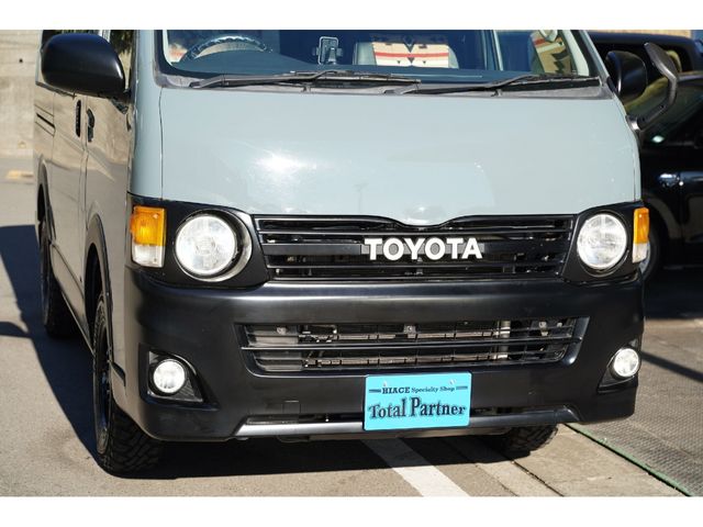 TOYOTA HIACE van 2WD 2012