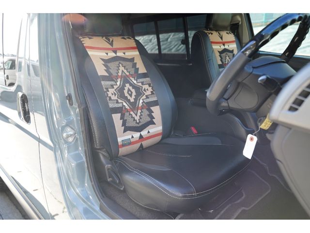 TOYOTA HIACE van 2WD 2012