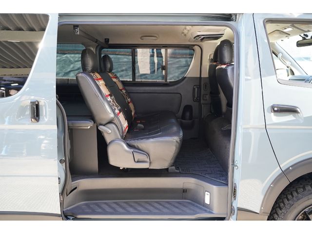 TOYOTA HIACE van 2WD 2012