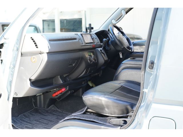 TOYOTA HIACE van 2WD 2012