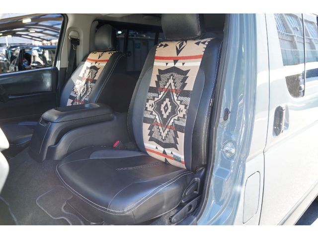 TOYOTA HIACE van 2WD 2012