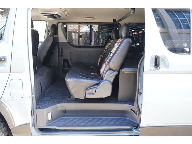 TOYOTA HIACE van 2WD 2012