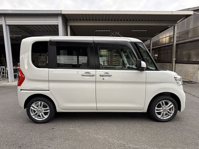 DAIHATSU TANTO 2016