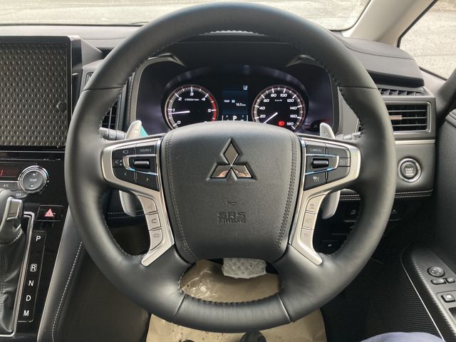 MITSUBISHI DELICA D:5 4WD 2025