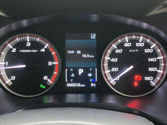 MITSUBISHI DELICA D:5 4WD 2025