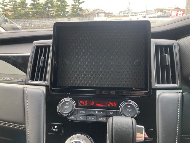 MITSUBISHI DELICA D:5 4WD 2025