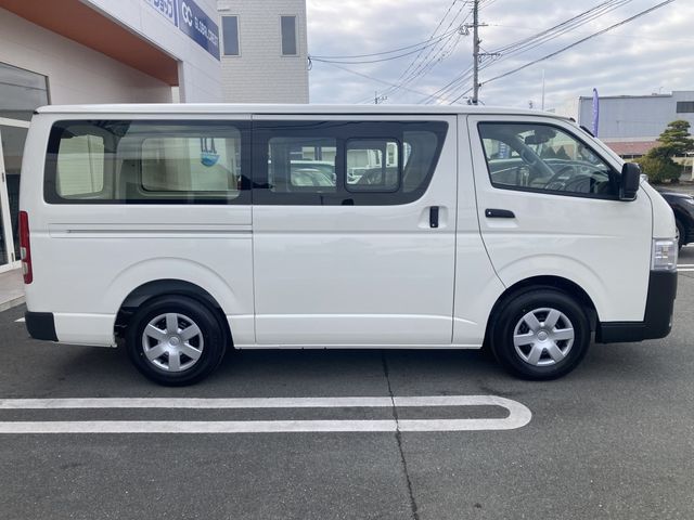 TOYOTA HIACE van 2WD 2025