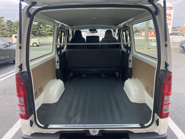 TOYOTA HIACE van 2WD 2025