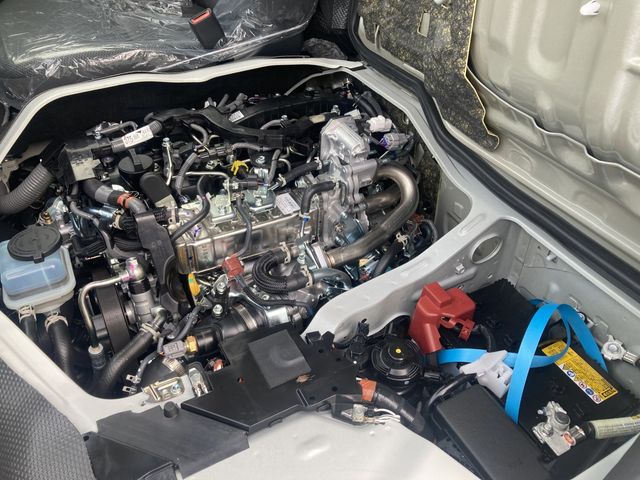 TOYOTA HIACE van 2WD 2025