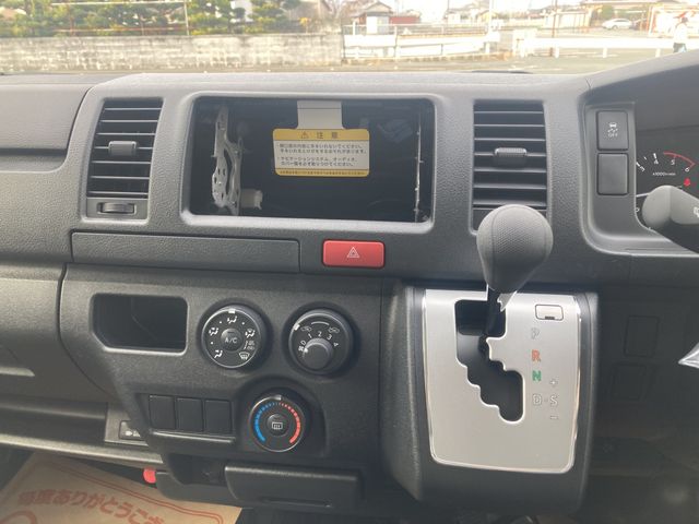 TOYOTA HIACE van 2WD 2025