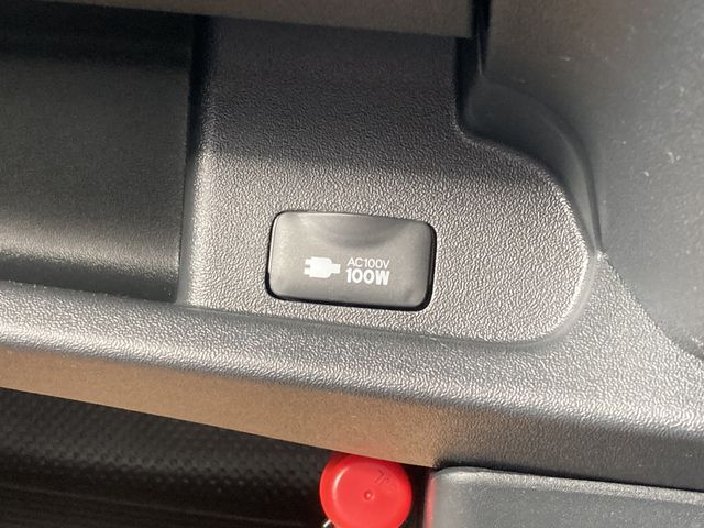 TOYOTA HIACE van 2WD 2025