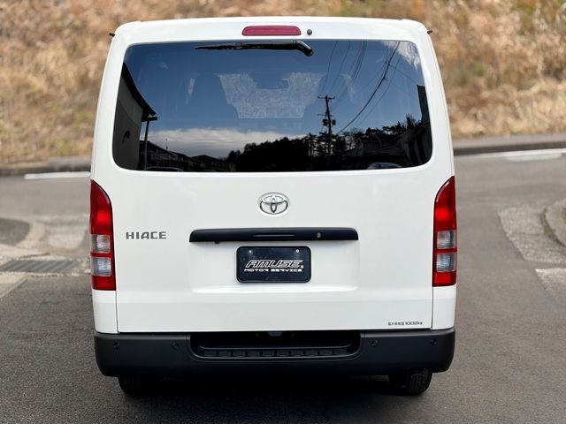 TOYOTA HIACE van 4WD 2025