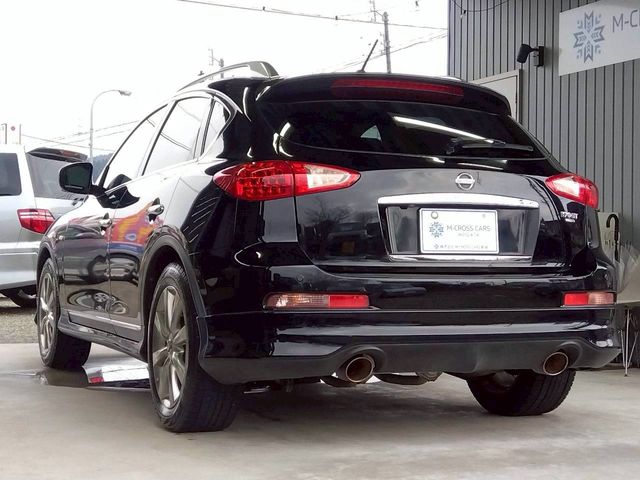 NISSAN SKYLINE CROSSOVER 4WD 2011