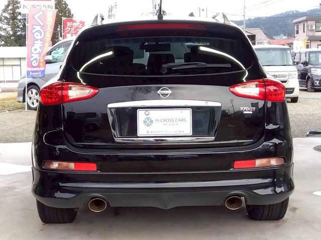 NISSAN SKYLINE CROSSOVER 4WD 2011