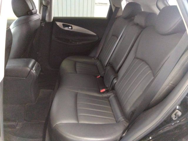 NISSAN SKYLINE CROSSOVER 4WD 2011