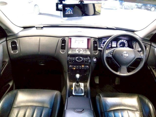 NISSAN SKYLINE CROSSOVER 4WD 2011