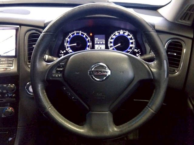 NISSAN SKYLINE CROSSOVER 4WD 2011