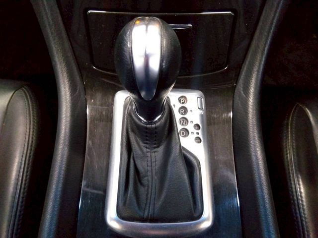 NISSAN SKYLINE CROSSOVER 4WD 2011