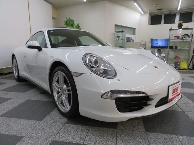 PORSCHE PORSCHE 911 2015
