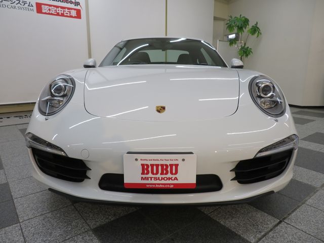 PORSCHE PORSCHE 911 2015