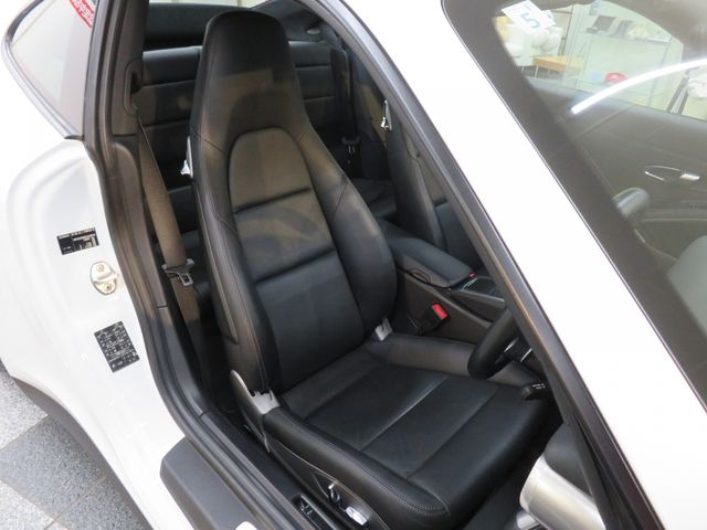 PORSCHE PORSCHE 911 2015