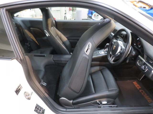 PORSCHE PORSCHE 911 2015