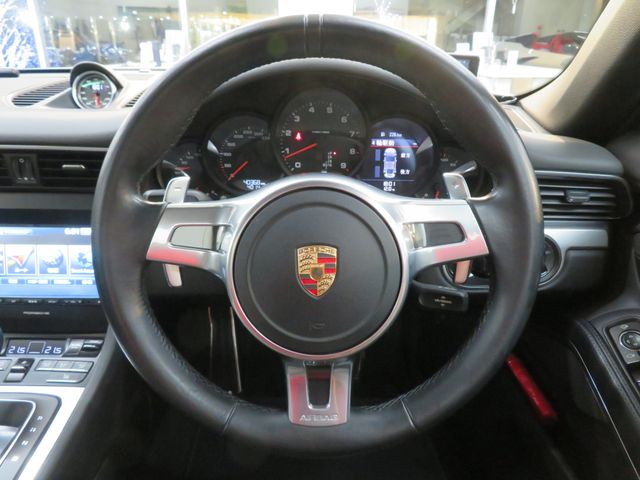 PORSCHE PORSCHE 911 2015