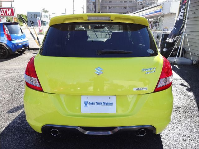 SUZUKI SWIFT 2012